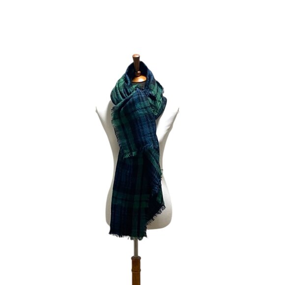ModCloth Tartan Plaid Blanket Scarf Green One Size - Picture 2 of 14